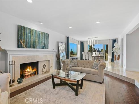 66  Drakes Bay   Drive, Corona del Mar, CA