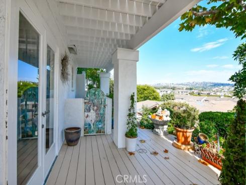 1  Beachcomber   Drive, Corona del Mar, CA