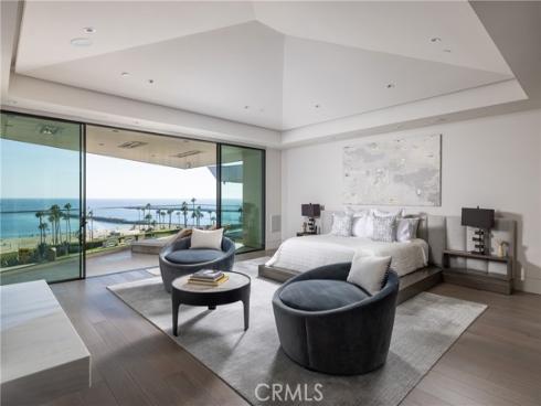 2928  Ocean   Boulevard, Corona del Mar, CA