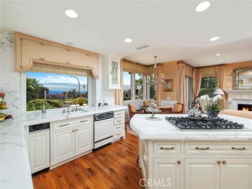 7  Harbor Pointe   Drive, Corona del Mar, CA