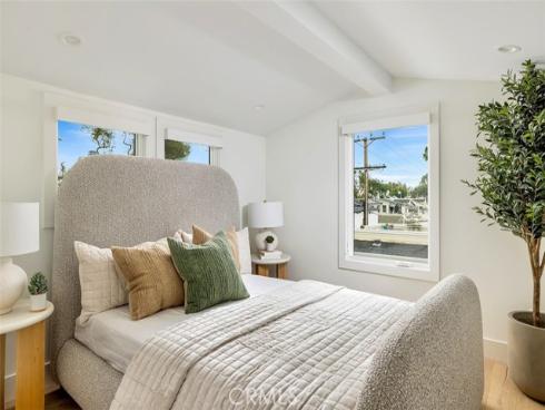 616  Poinsettia   Avenue, Corona del Mar, CA