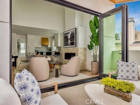 616  Poinsettia   Avenue, Corona del Mar, CA