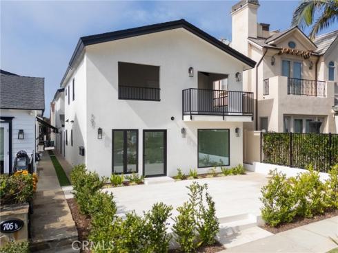 707  Begonia   Avenue, Corona del Mar, CA