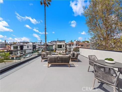 602  Iris   Avenue, Corona del Mar, CA