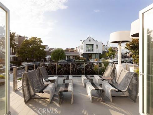 608  Poinsettia  A  Avenue, Corona del Mar, CA