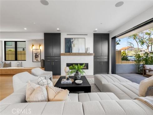 516  Acacia  1-2  Avenue, Corona del Mar, CA