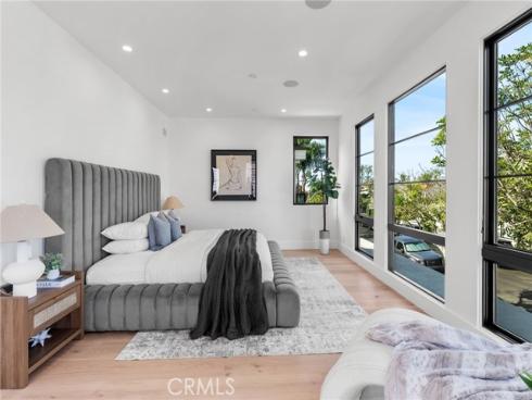 516  Acacia  , Corona del Mar, CA