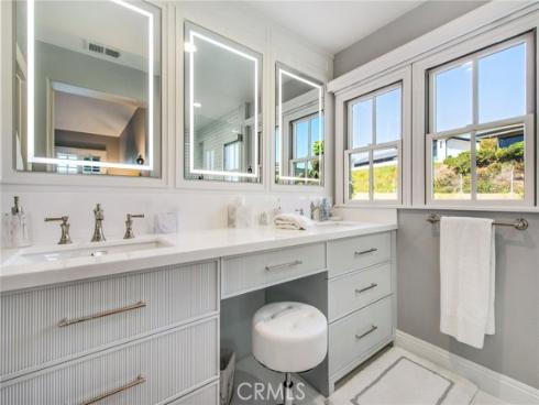 2706  Bungalow   Place, Corona del Mar, CA