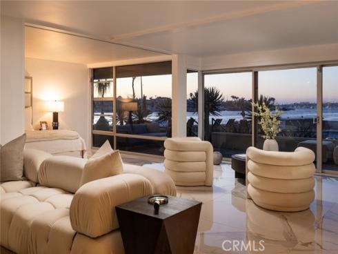 2525  Ocean  1C  Boulevard, Corona del Mar, CA