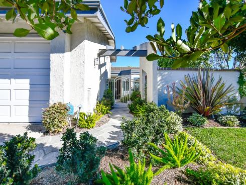 26  Shoal   Drive, Corona del Mar, CA