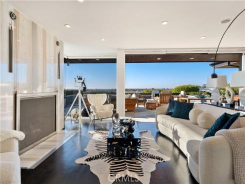 1020  White Sails  , Corona del Mar, CA