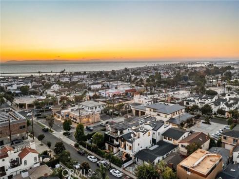 419  Narcissus   Avenue, Corona del Mar, CA