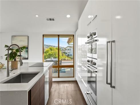 11  Skysail   Drive, Corona del Mar, CA