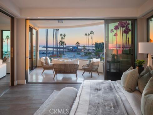 3000  Breakers   Drive, Corona del Mar, CA