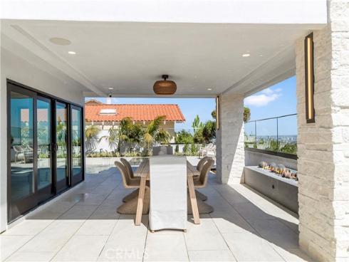 38  Drakes Bay   Drive, Corona del Mar, CA