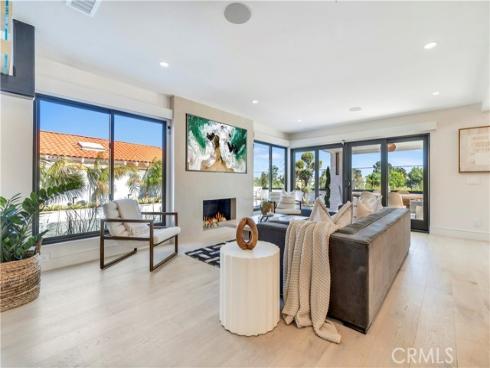 38  Drakes Bay   Drive, Corona del Mar, CA