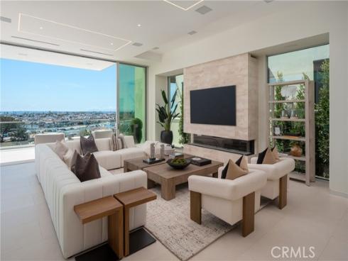 1119  Dolphin  , Corona del Mar, CA