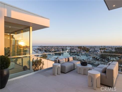 1119  Dolphin  , Corona del Mar, CA