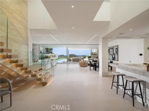 1119  Dolphin  , Corona del Mar, CA