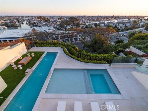 1119  Dolphin  , Corona del Mar, CA