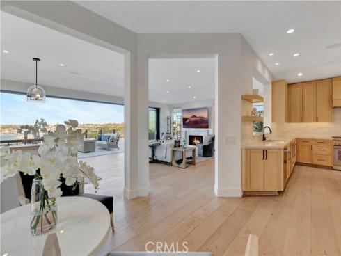 221  Carnation   Avenue, Corona del Mar, CA