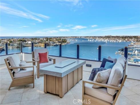 221  Carnation   Avenue, Corona del Mar, CA