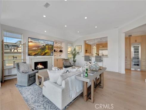 221  Carnation   Avenue, Corona del Mar, CA