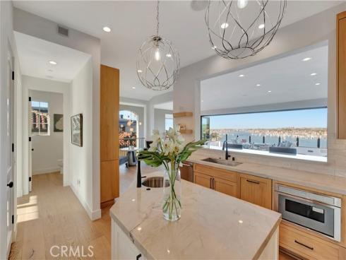 221  Carnation   Avenue, Corona del Mar, CA