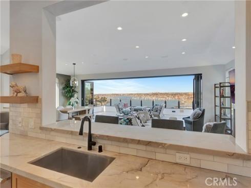 221  Carnation   Avenue, Corona del Mar, CA