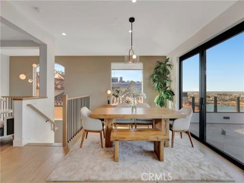 221  Carnation   Avenue, Corona del Mar, CA