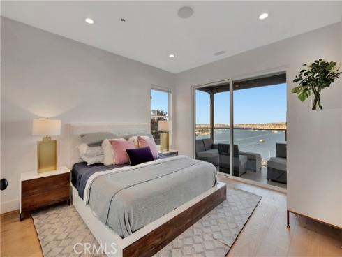 221  Carnation   Avenue, Corona del Mar, CA