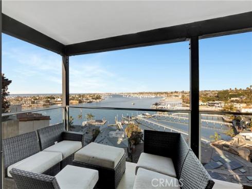 221  Carnation   Avenue, Corona del Mar, CA