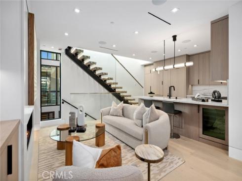 310  Heliotrope   Avenue, Corona del Mar, CA