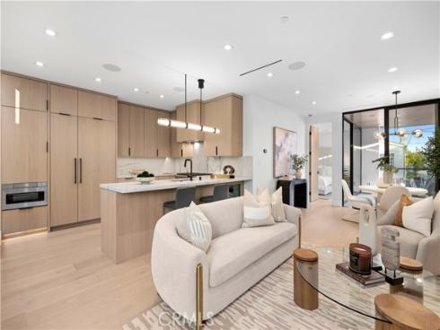 310  Heliotrope   Avenue, Corona del Mar, CA