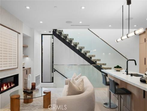 310  Heliotrope   Avenue, Corona del Mar, CA