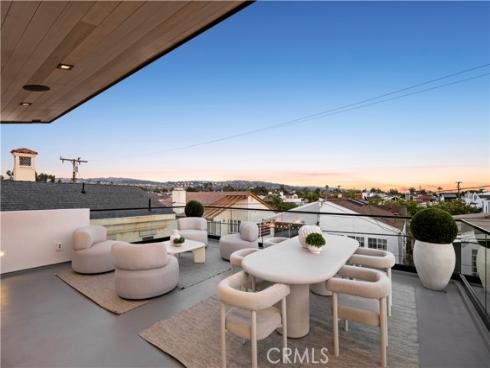 310  Heliotrope   Avenue, Corona del Mar, CA