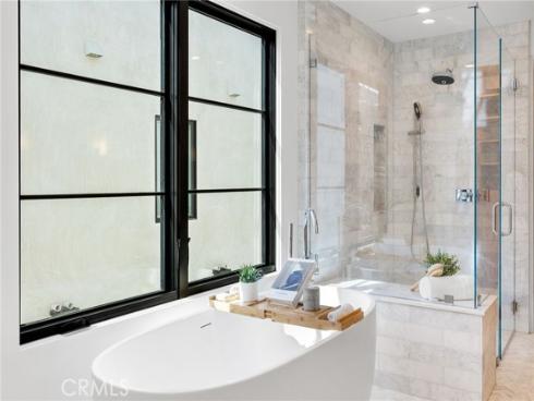 516 Acacia 1-2 Avenue, Corona del Mar, CA