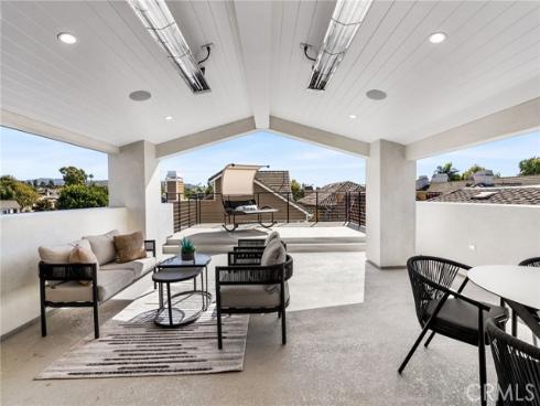 516 Acacia 1-2 Avenue, Corona del Mar, CA