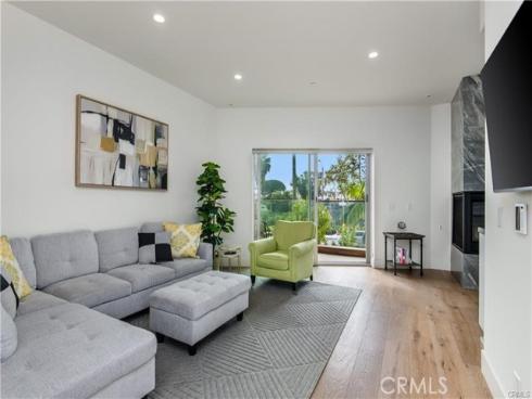 3920 E Coast Highway , Corona del Mar, CA