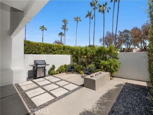 733 Avocado 108 Avenue, Corona del Mar, CA