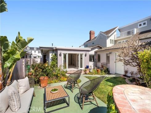 310  Marigold   Avenue, Corona del Mar, CA