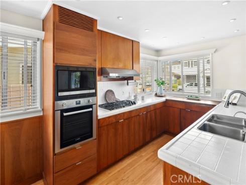 310  Marigold   Avenue, Corona del Mar, CA