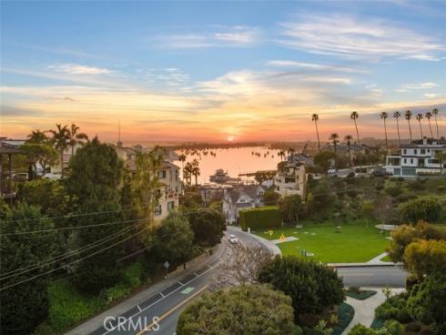 2516  Bayside   Drive, Corona del Mar, CA
