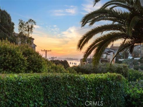 2516  Bayside   Drive, Corona del Mar, CA