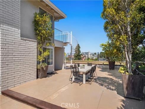 66 Drakes Bay Drive, Corona del Mar, CA