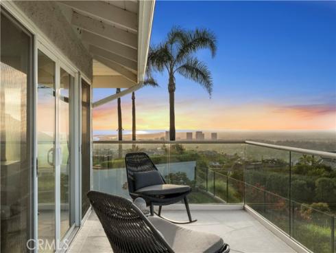 66 Drakes Bay Drive, Corona del Mar, CA