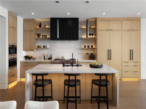 412 Heliotrope Avenue, Corona del Mar, CA