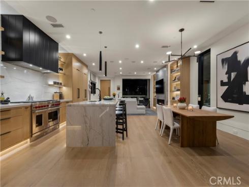 412 Heliotrope Avenue, Corona del Mar, CA