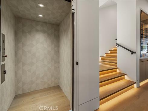 412 Heliotrope Avenue, Corona del Mar, CA