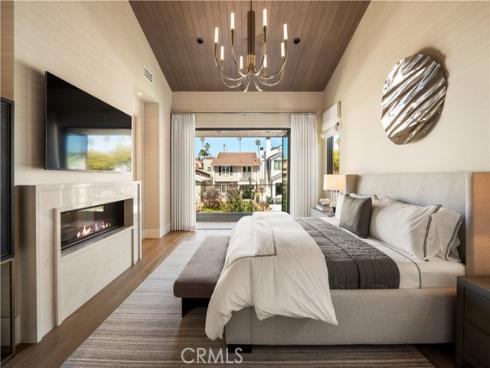 412 Heliotrope Avenue, Corona del Mar, CA